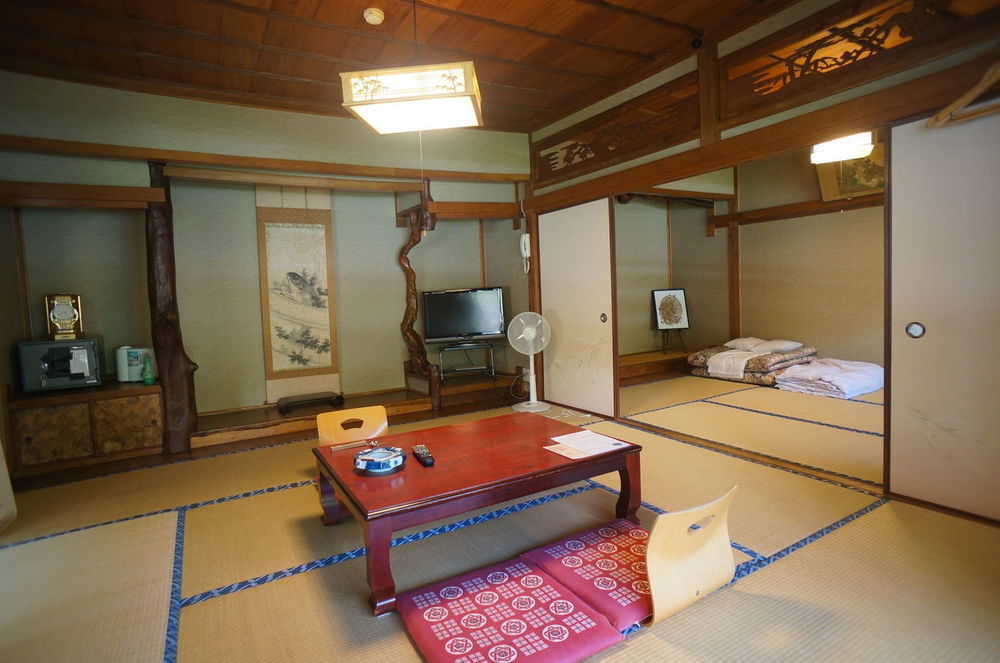 清流とほたるの宿　高尾荘 由布市 エクステリア 写真
